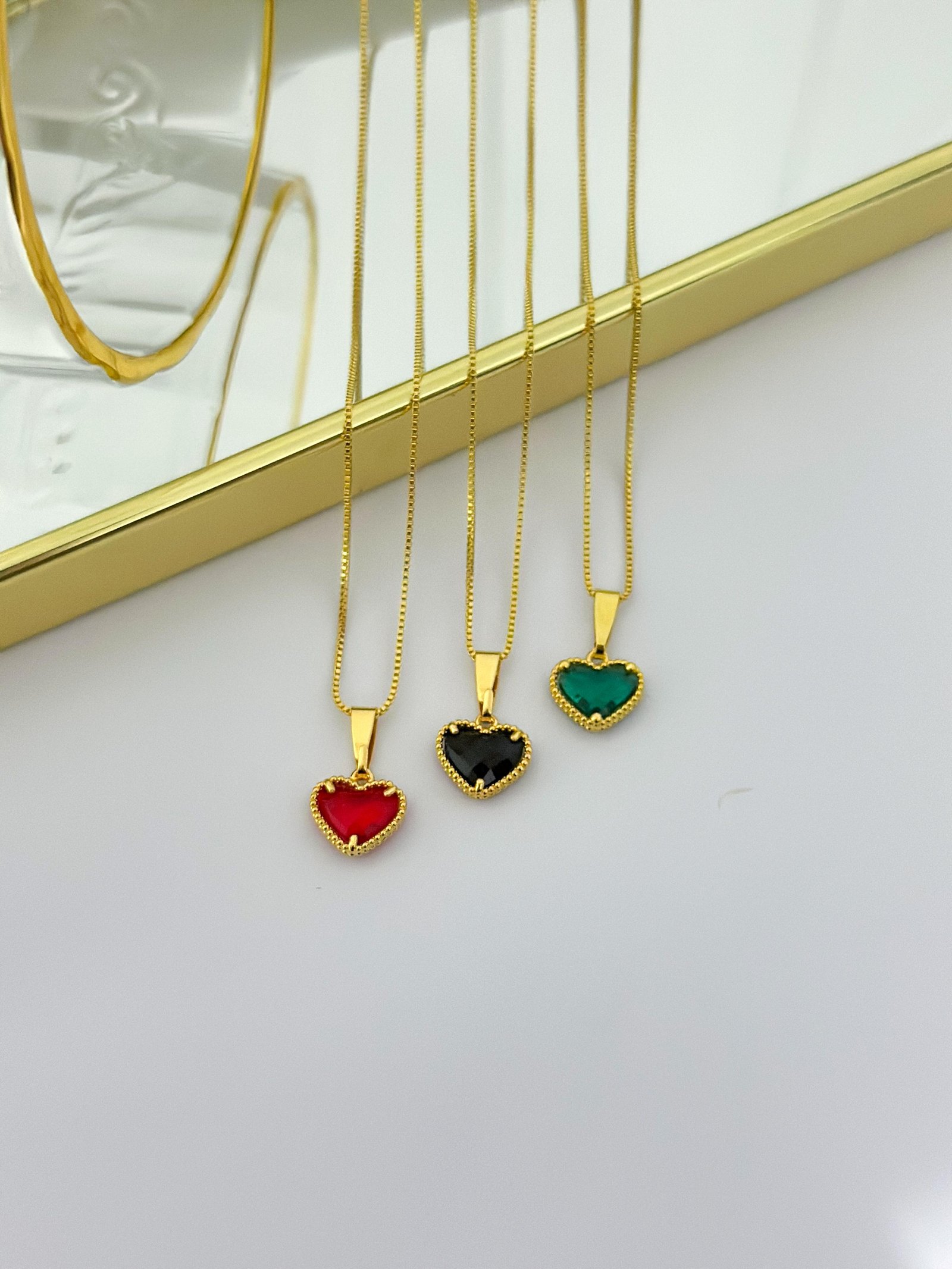 Colar Folheado Coração Pedra 