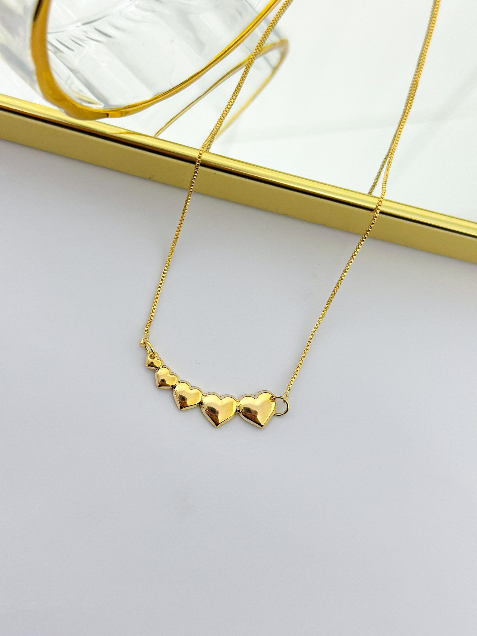 Colar Folheado 5 Corações  