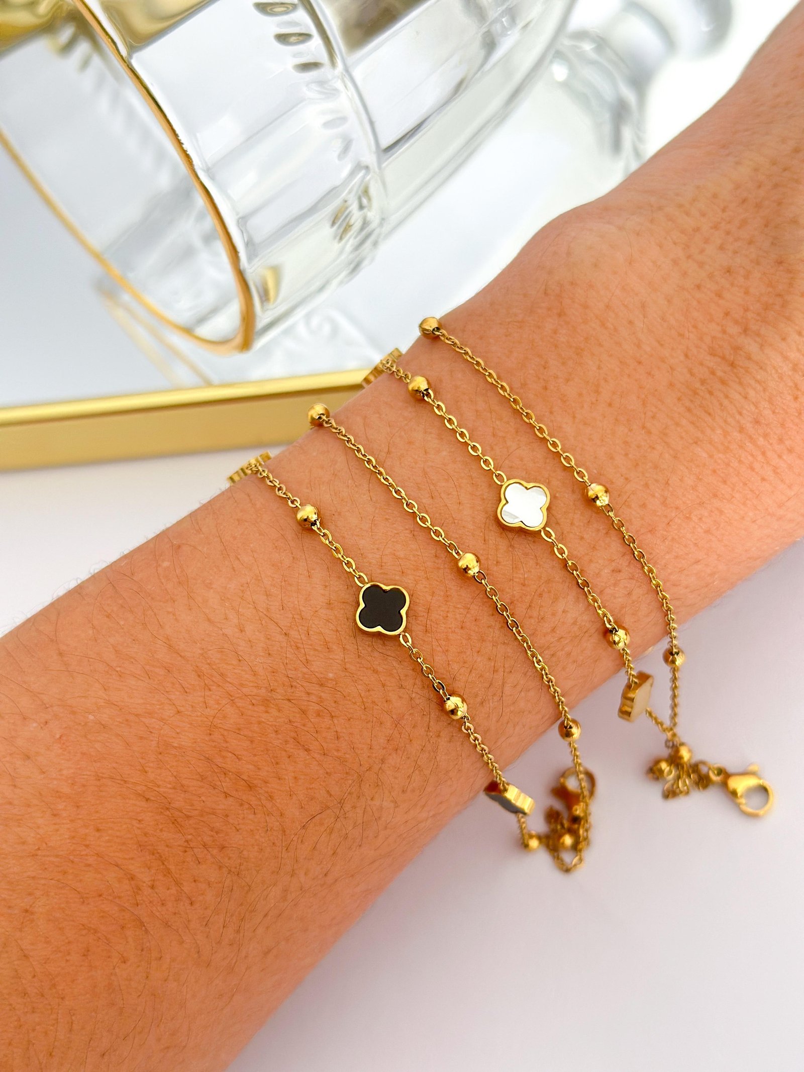 Pulseira Aço Inox Trevo e Bolinha Dourada 