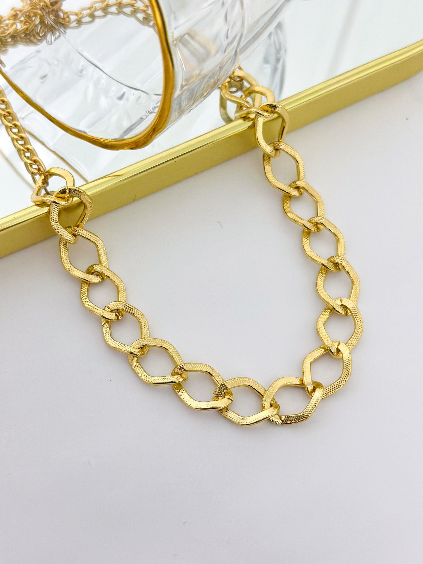 Colar Folheado Correntaria Groumet Longo Dourado