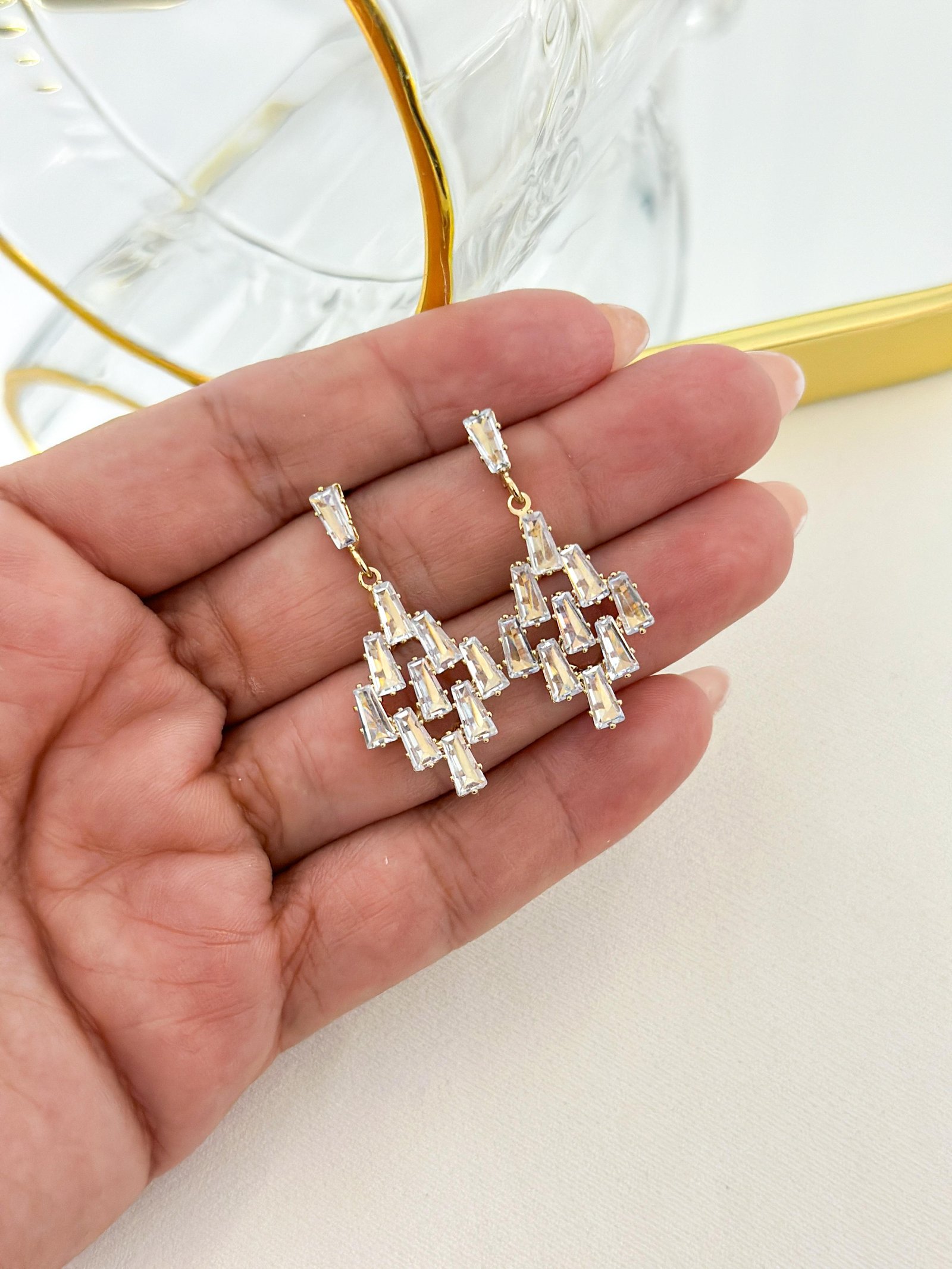 Brinco Folheado Navete Dourado 