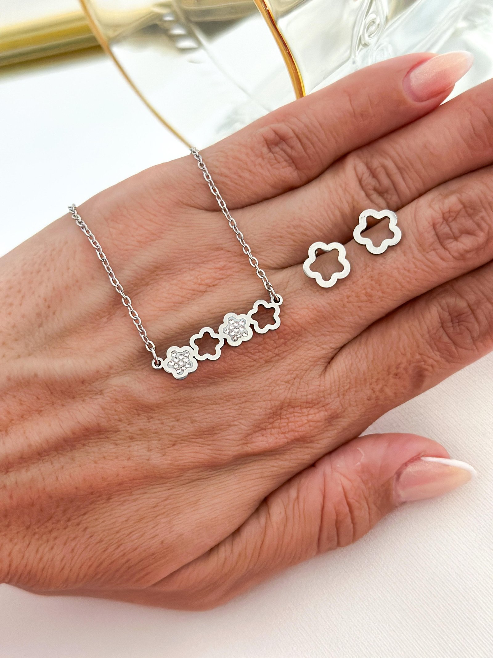 Conjunto Aço Inox Flor Strass Prata