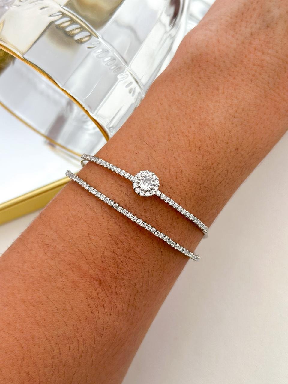 Bracelete Folheado Cravejado Ponto De Luz Prata