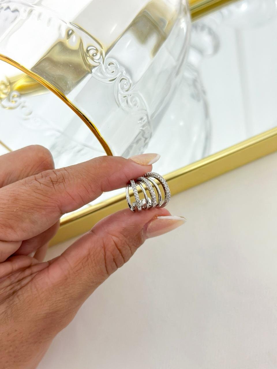 Brinco Foleado  Fake Cravejado Zirconia Prata