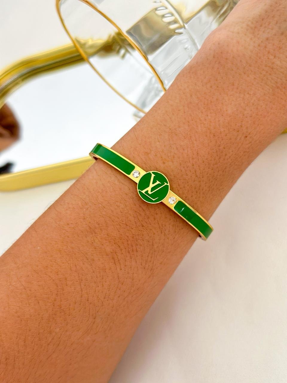 Bracelete Aço Inox Louis Vuitton Resinado Verde Dourado 