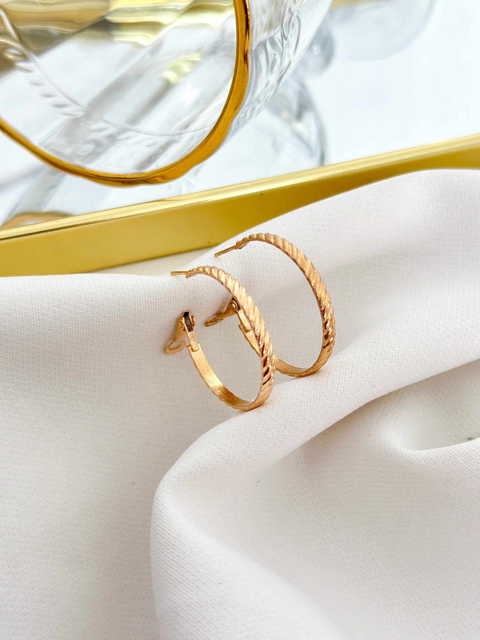 Argola Folheada Dourada 